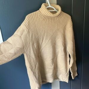Very nice vintage 100% wool sweater